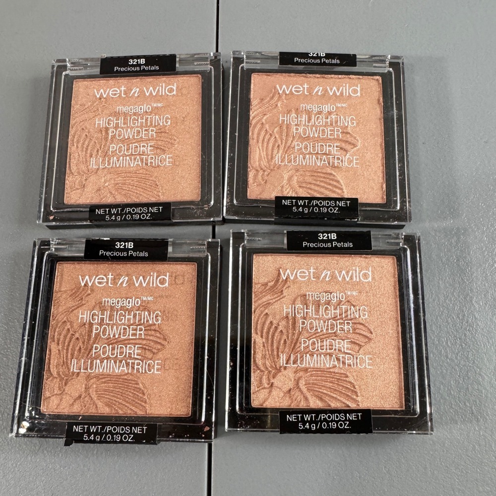 Wet n Wild Highlighting Powder Women 0.19oz Pink Gold Good Precious Petals 321B